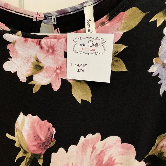 NWT. Jenny Boston Floral Jumpsuit - Picture 3 of 3